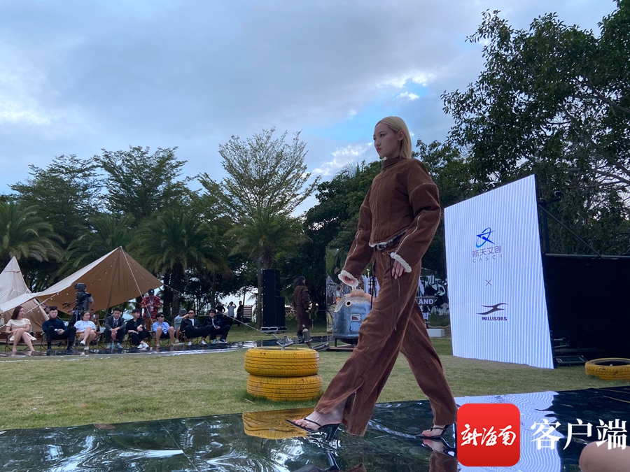 国内时装周_国内的时装周_知名时装周/