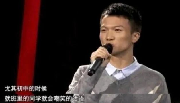 陆仙人巴黎时装周首秀_陆仙人时装周走秀视频_陆仙人巴黎走秀视频炸街/