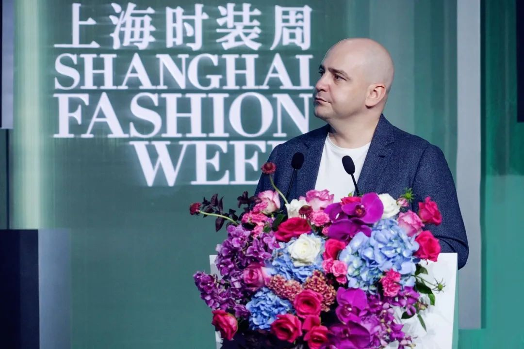 2012秋冬伦敦时装周_国内时装周_范冰冰巴黎时装周/