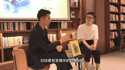 陆仙人巴黎走秀视频炸街_陆仙人巴黎时装周首秀_陆仙人时装周走秀视频/