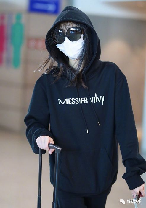 李小璐巴黎时装周_李小璐休闲装_李小璐服装新品牌/