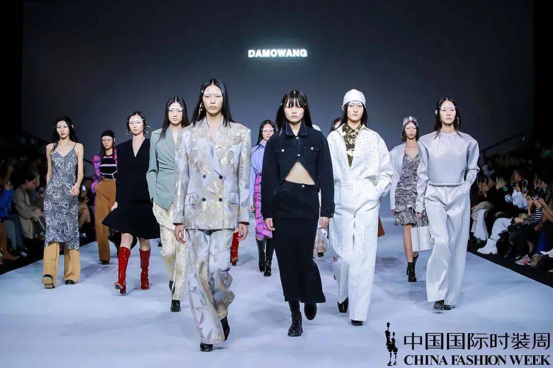 时装周图片_时装周款式图设计手绘图片_时装周大全/