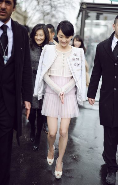周迅出席Chanel2012巴黎秋冬大秀/