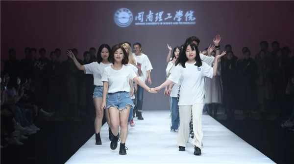 国内时装周_时装周有哪些品牌_国内时装周排名/