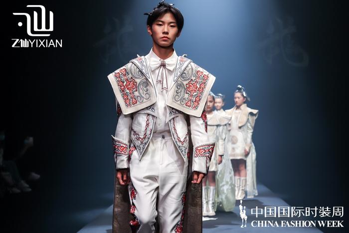 时装周大全_时装周系列_时装周款式图设计手绘图片/