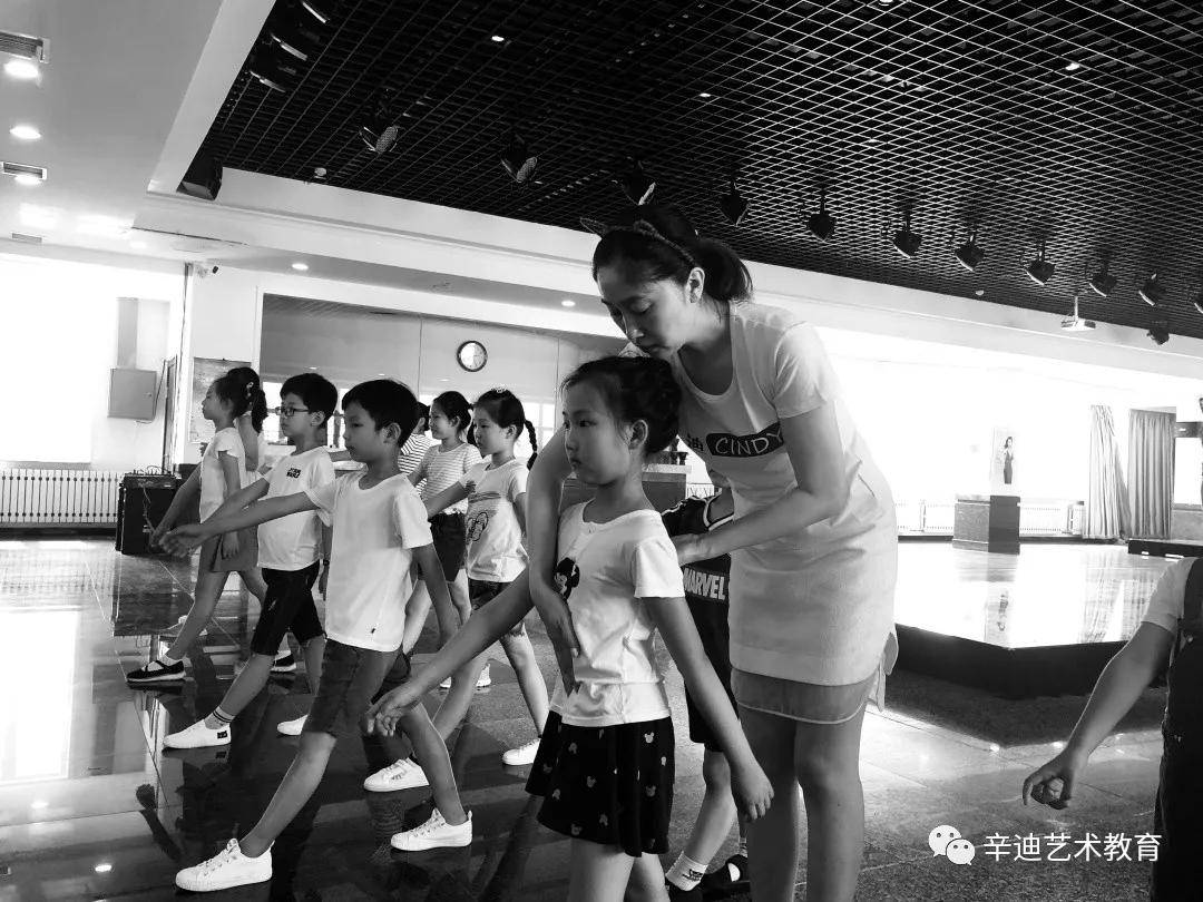 吴奇隆巴黎时装周_上海时装周_国内时装周/