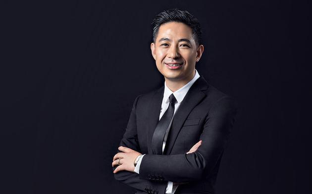 杨幂巴黎时装周_杨幂时装周2019图片_杨幂参加时装周的搭配/