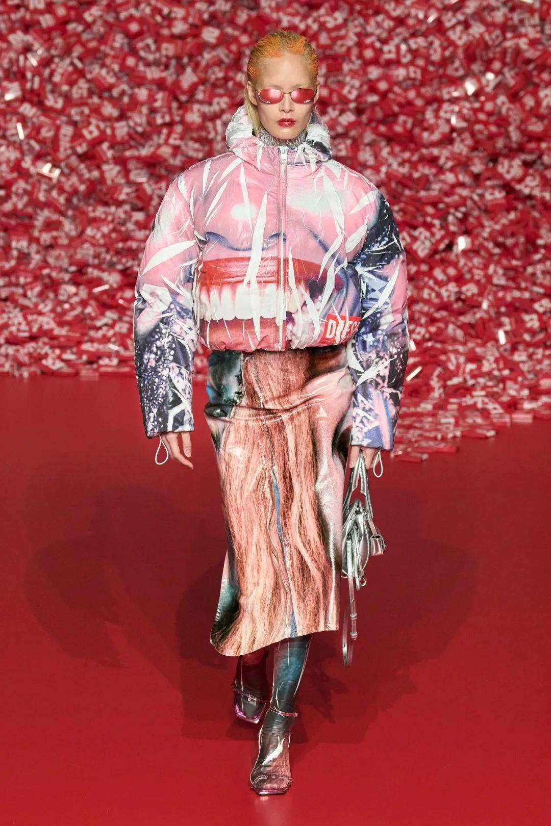 国内时装周_中国国际时装周有哪些品牌_2021时装周品牌/
