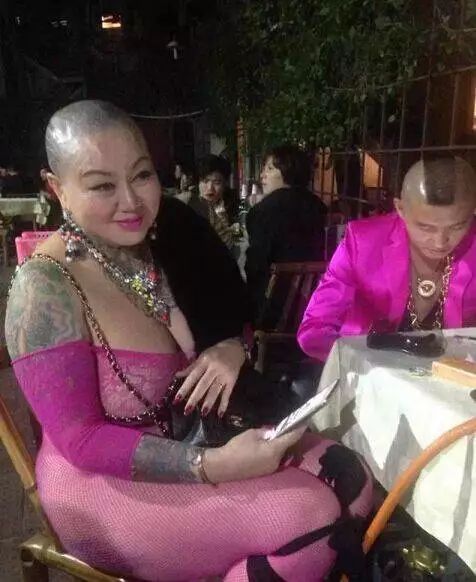 时装周系列_时装周款式图_时装周大全
