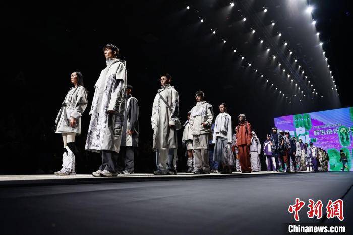 时装周上的中国品牌_知名时装周_国内时装周