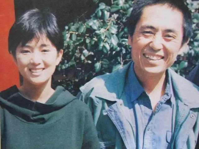 杨幂巴黎时装周_巴黎时装周_巩俐惊喜现身巴黎时装周