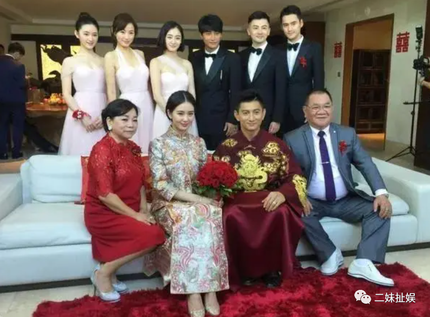 吴奇隆巴黎时装周_李小璐巴黎时装周_巴黎时装周