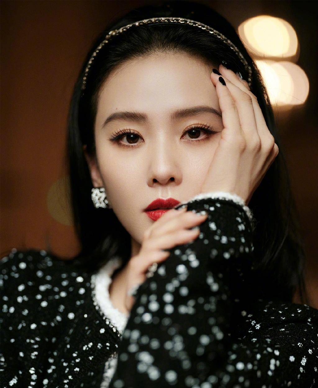 刘诗诗巴黎时装周_刘诗诗出征巴黎时装周_刘诗诗三大女神奔赴巴黎时装周